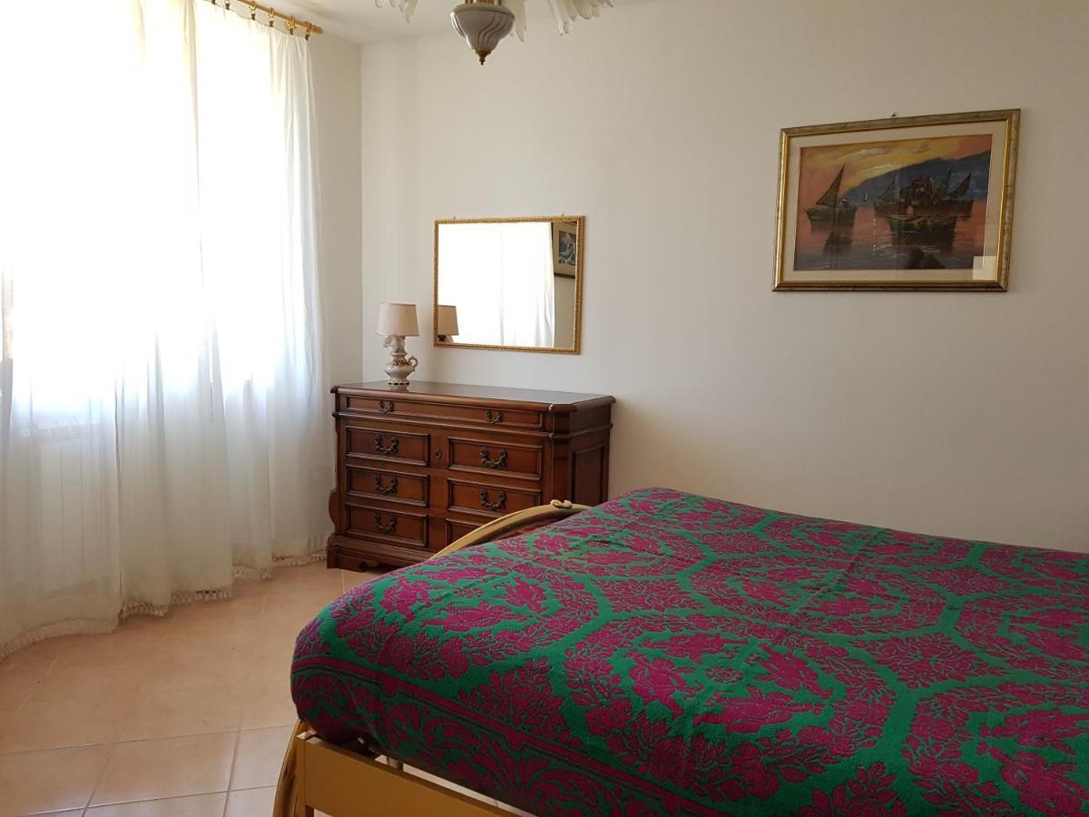 Mille Papaveri Rossi Casa Di Angela Serravalle di Chienti Exterior foto