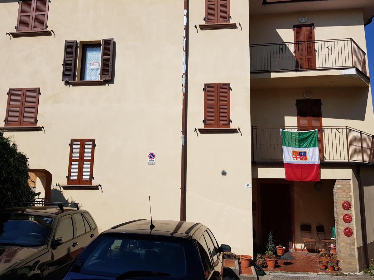 Mille Papaveri Rossi Casa Di Angela Serravalle di Chienti Exterior foto