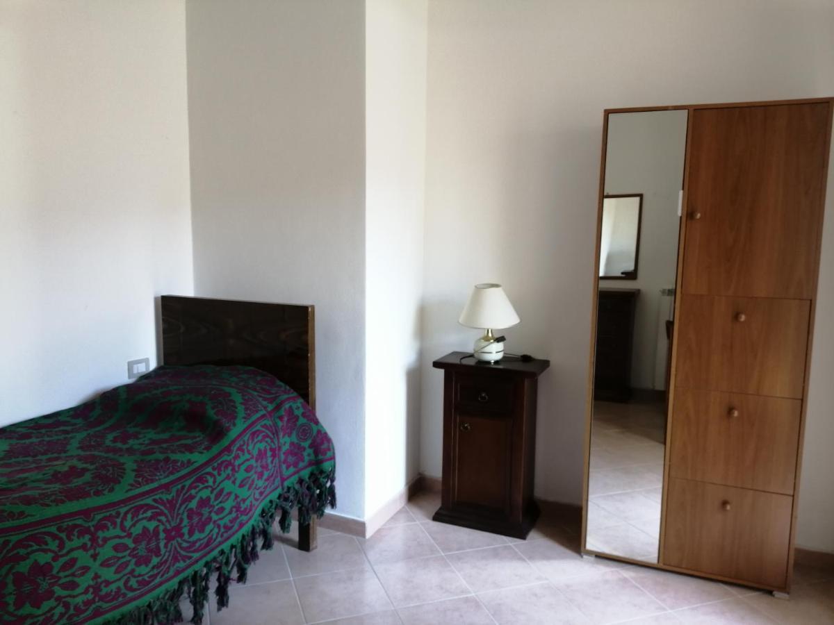 Mille Papaveri Rossi Casa Di Angela Serravalle di Chienti Exterior foto